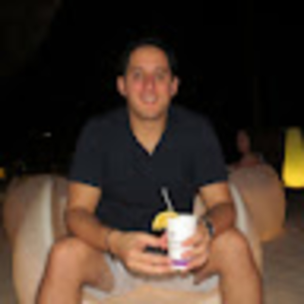 Meet your Posher, Raul